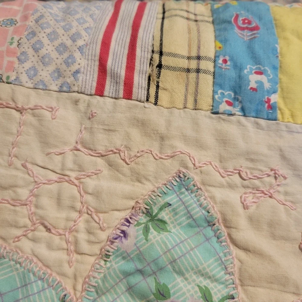 1930's vintage Block cotton cutter quilt hand quilted 35 x 33 Baby